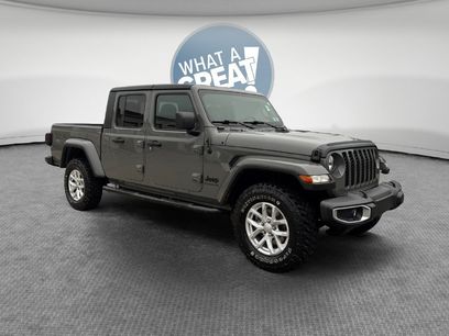 Used 2023 Jeep Gladiator Sport