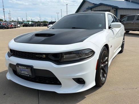 Used 2021 Dodge Charger Scat Pack w/ Plus Group RWD image 2