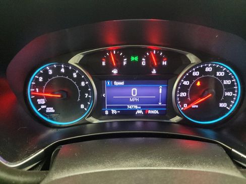 Used 2020 Chevrolet Equinox LT w/ Driver Convenience Package FWD image 23