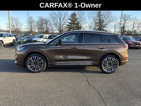 Certified 2022 Lincoln Corsair Reserve w/ Equipment Group 201A image 2