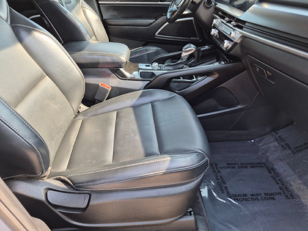 Used 2025 Kia Telluride S FWD image 33