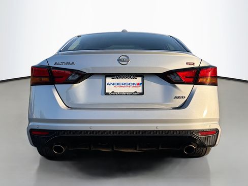 Used 2023 Nissan Altima 2.5 SR AWD/4WD image 15