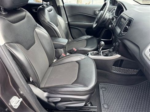 Used 2020 Jeep Compass Latitude w/ Cold Weather Group image 13