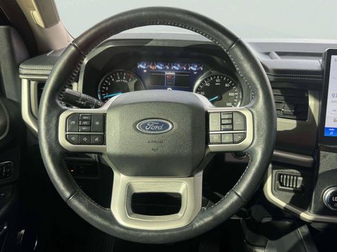 Used 2023 Ford Expedition XLT AWD/4WD image 28
