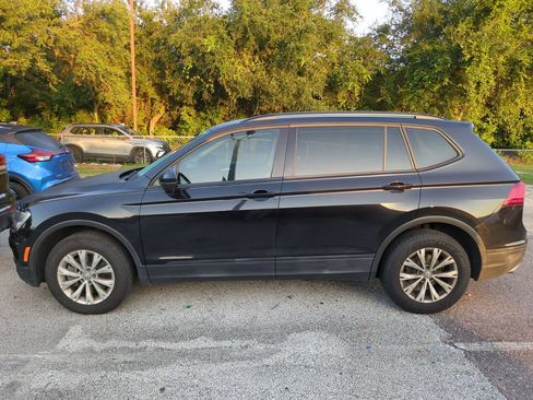 Used 2019 Volkswagen Tiguan S w/ Driver Assistance Package FWD image 2