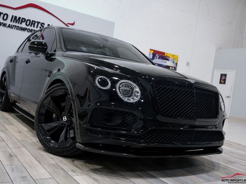 Used 2018 Bentley Bentayga image 27