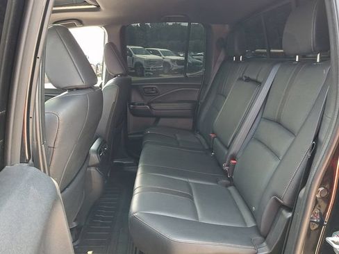 Used 2025 Honda Ridgeline TrailSport image 18