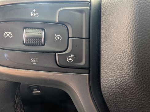 Used 2023 Chevrolet Silverado 2500 LTZ w/ LTZ Convenience Package image 34