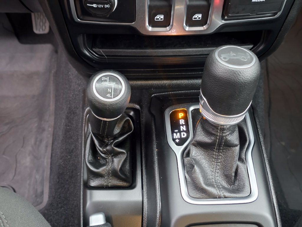 Used 2019 Jeep Wrangler Sport AWD/4WD image 19