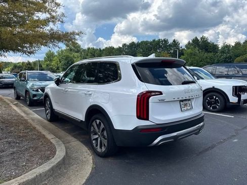 Certified 2022 Kia Telluride EX w/ EX Premium Package FWD image 3