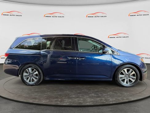 Used 2016 Honda Odyssey Touring Elite image 6