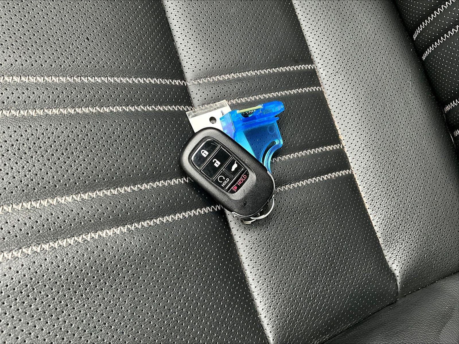 Used 2025 Honda HR-V EX-L image 32