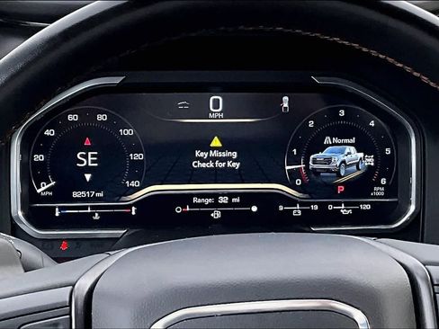 Used 2023 GMC Sierra 1500 AT4 w/ AT4 Preferred Package image 18