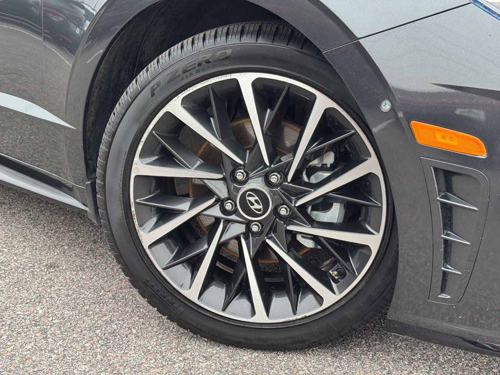 Used 2022 Hyundai Sonata Limited FWD image 6