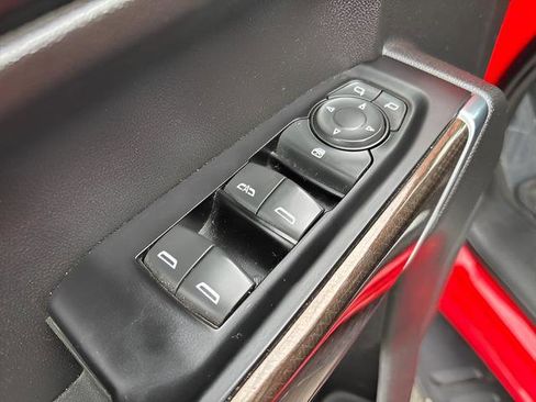 Used 2019 Chevrolet Silverado 1500 LT image 12