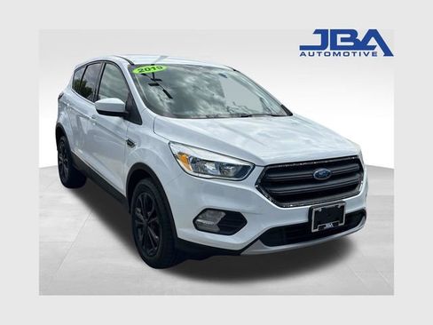 Used 2019 Ford Escape SE AWD/4WD image 1