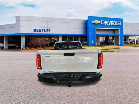 Used 2024 Chevrolet Colorado Z71 w/ Advanced Trailering Package image 4