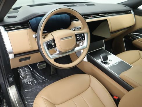 New 2026 Land Rover Range Rover SE image 10