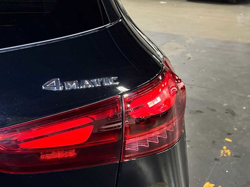 Certified 2025 Mercedes-Benz GLA 250 4MATIC image 16