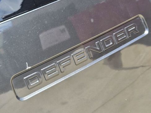 Used 2024 Land Rover Defender 110 S image 12