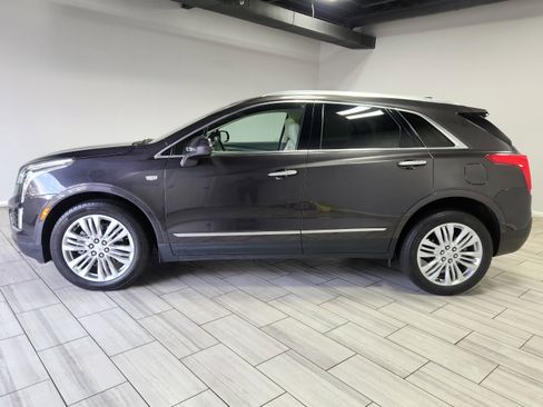 Used 2018 Cadillac XT5 Premium Luxury image 2