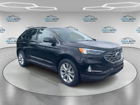 Used 2020 Ford Edge Titanium w/ Equipment Group 301A FWD image 3