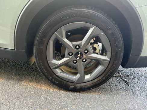 Used 2025 Kia K4 LXS image 29