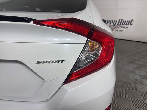 Used 2021 Honda Civic Sport image 31