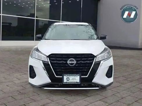 Used 2023 Nissan Kicks S image 8
