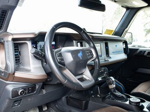 Used 2023 Ford Bronco Outer Banks image 10