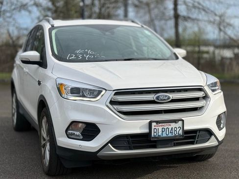 Used 2018 Ford Escape Titanium w/ Ford Safe & Smart Package image 7