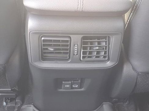 Used 2023 Toyota RAV4 XLE Premium image 11