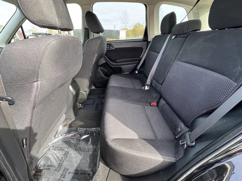Used 2015 Subaru Forester 2.5i Premium w/ All-Weather Package image 12