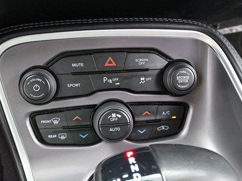 Used 2022 Dodge Challenger GT AWD/4WD image 23