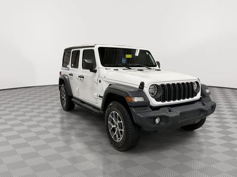Used 2024 Jeep Wrangler Unlimited Sport AWD/4WD image 13