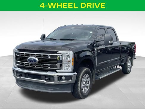 Used 2024 Ford F250 XLT w/ Snow Plow Prep Package AWD/4WD image 3