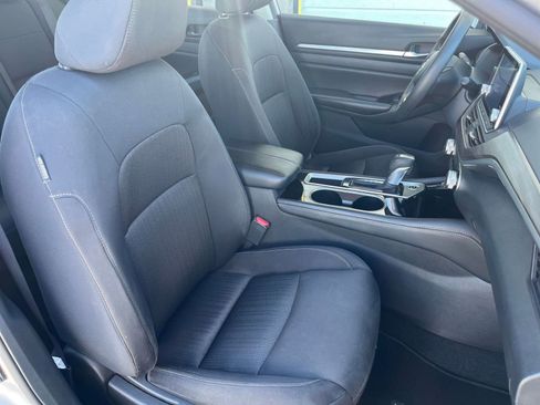 Used 2023 Nissan Altima 2.5 SV image 35