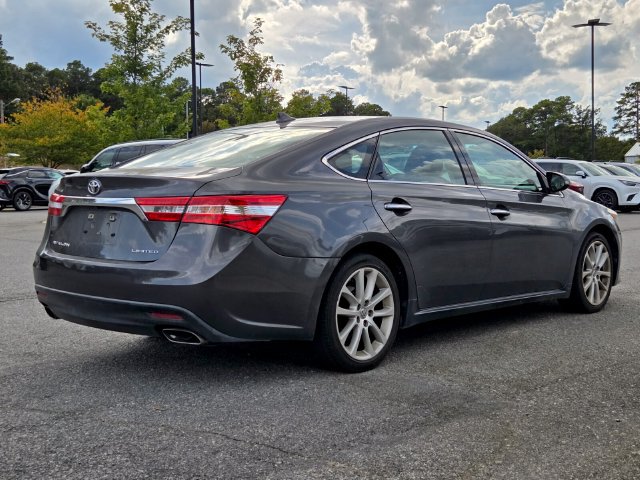 Used 2014 Toyota Avalon Limited w/ Technology Package FWD image 5