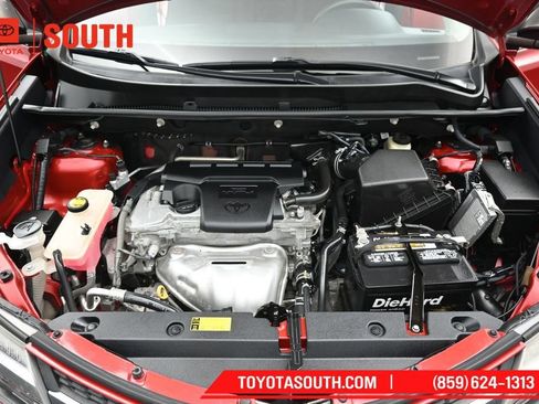 Used 2015 Toyota RAV4 LE AWD/4WD image 31