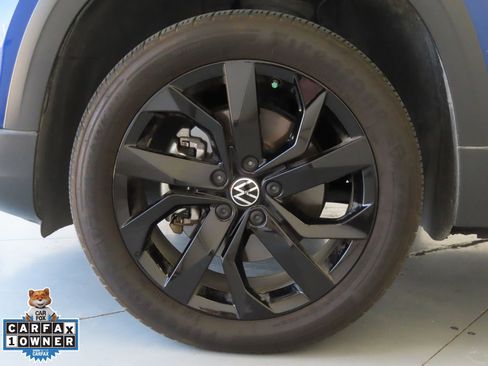 Used 2022 Volkswagen Taos SE image 28