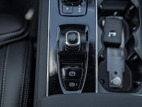 New 2026 Volvo XC90 B6 Ultra w/ Protection Package image 25