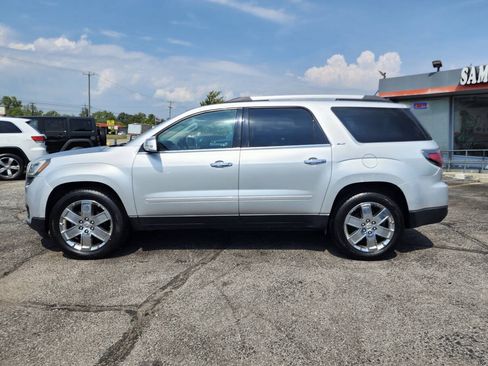 Used 2017 GMC Acadia Limited SLT AWD/4WD image 3