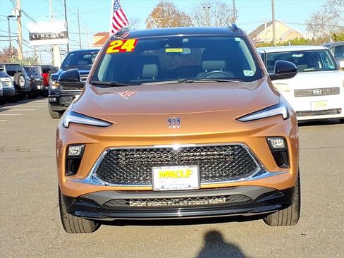 Used 2024 Buick Encore GX Sport Touring w/ Comfort Package image 2