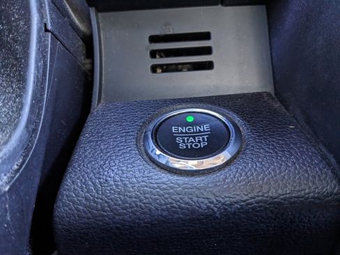 Used 2018 Ford F250 Lariat w/ Lariat Ultimate Package image 34