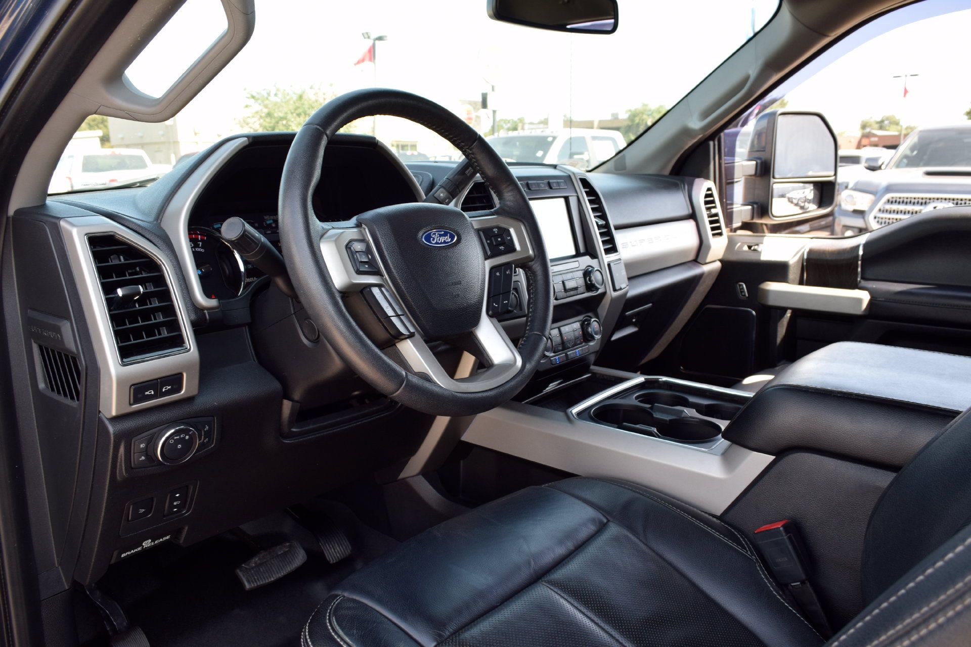 Used 2020 Ford F250 Lariat w/ Lariat Ultimate Package AWD/4WD image 15
