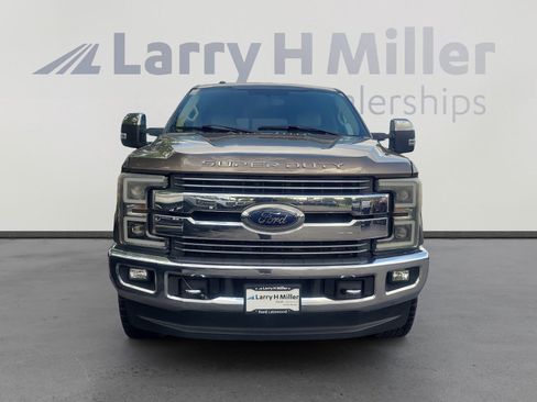 Certified 2017 Ford F250 Lariat w/ Chrome Package AWD/4WD image 8