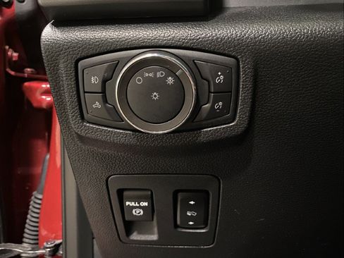 Used 2020 Ford F150 XLT w/ Equipment Group 302A Luxury AWD/4WD image 32