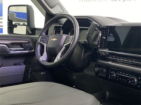 Certified 2024 Chevrolet Silverado 2500 LTZ w/ LTZ Convenience Package image 14