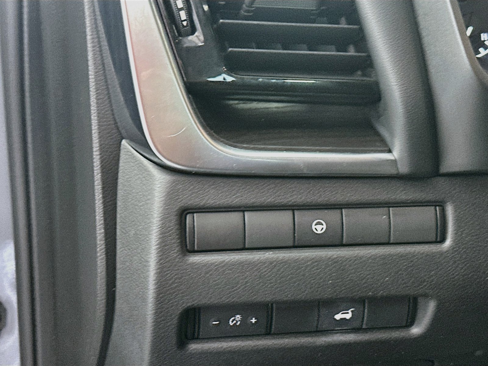 Used 2021 Nissan Rogue SL w/ Premium Package FWD image 10