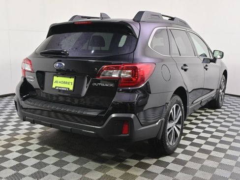 Used 2018 Subaru Outback 2.5i Limited image 6